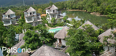สระน้ำอีกแห่งของ AANA Resort & Spa