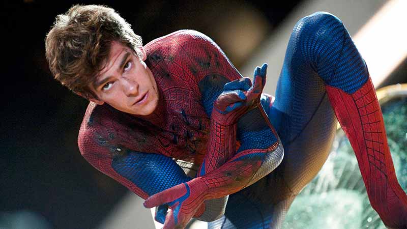 แอนดรูว์ การ์ฟิลด์ กับบทบาท สไปเดอร์-แมน ใน The Amazing Spider-Man