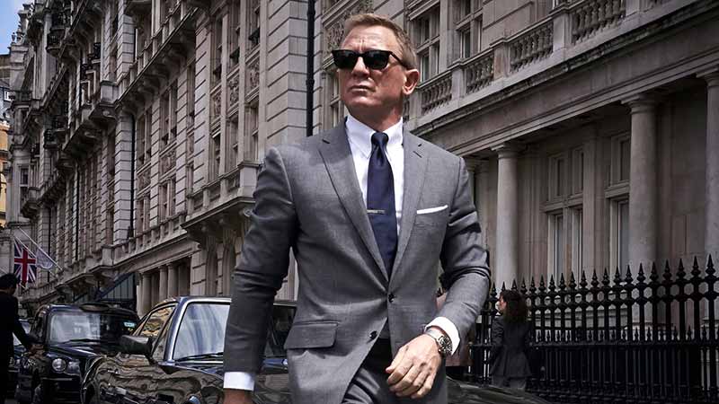 Daniel Craig ในหนัง 007 พยัคฆ์ร้ายฝ่าเวลามรณะ 