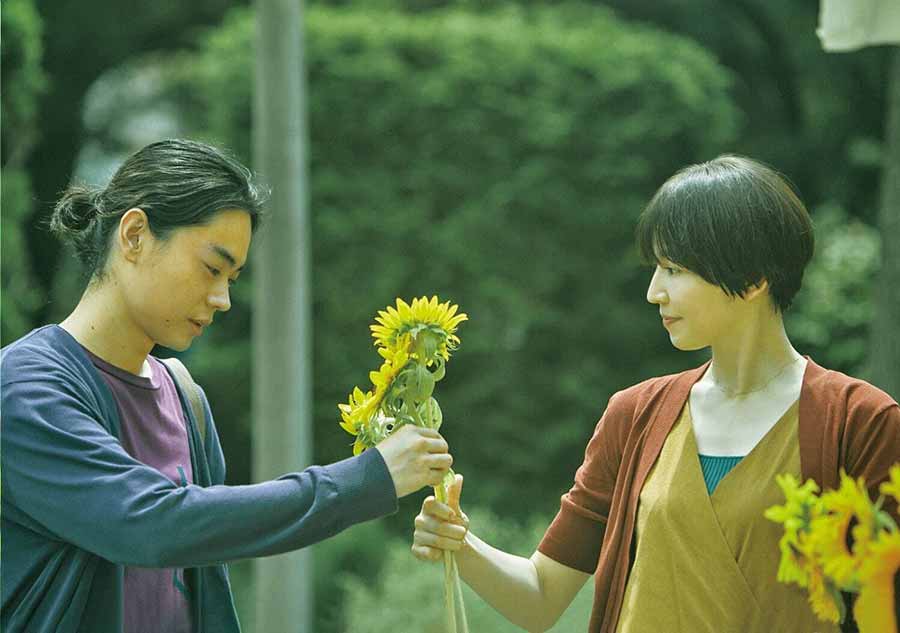 Masaki Suda และ Masami Nagasawa ในหนังญี่ปุ่นเรื่อง a Hundred Flowers