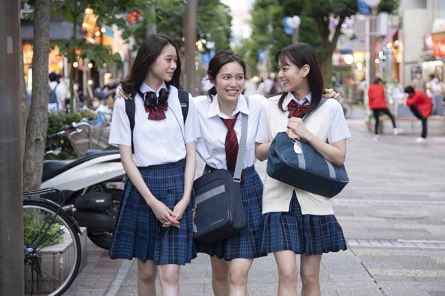 สามนักแสดงนำจากซีรีส์ญี่ปุ่น เรื่อง 17.3 About a Sex