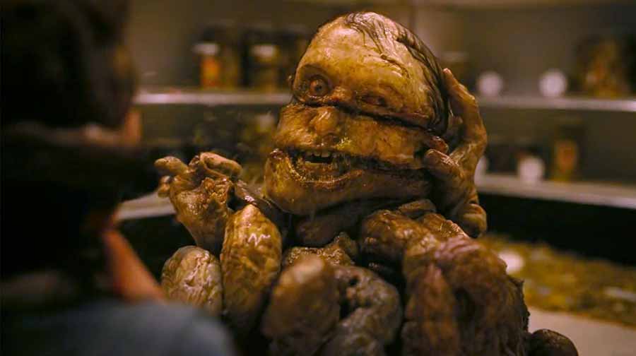 หนึ่งในฉากน่าสะพรึงจากซีซันแรกของ อิท: ยินดีต้อนรับสู่เดอร์รี่